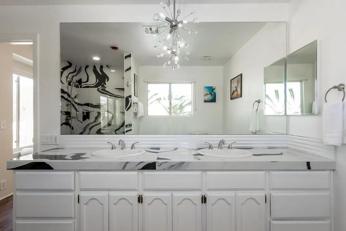 Paradise Splash At Little Tuscany By Acme House Company Palm Springs Estados Unidos da América
