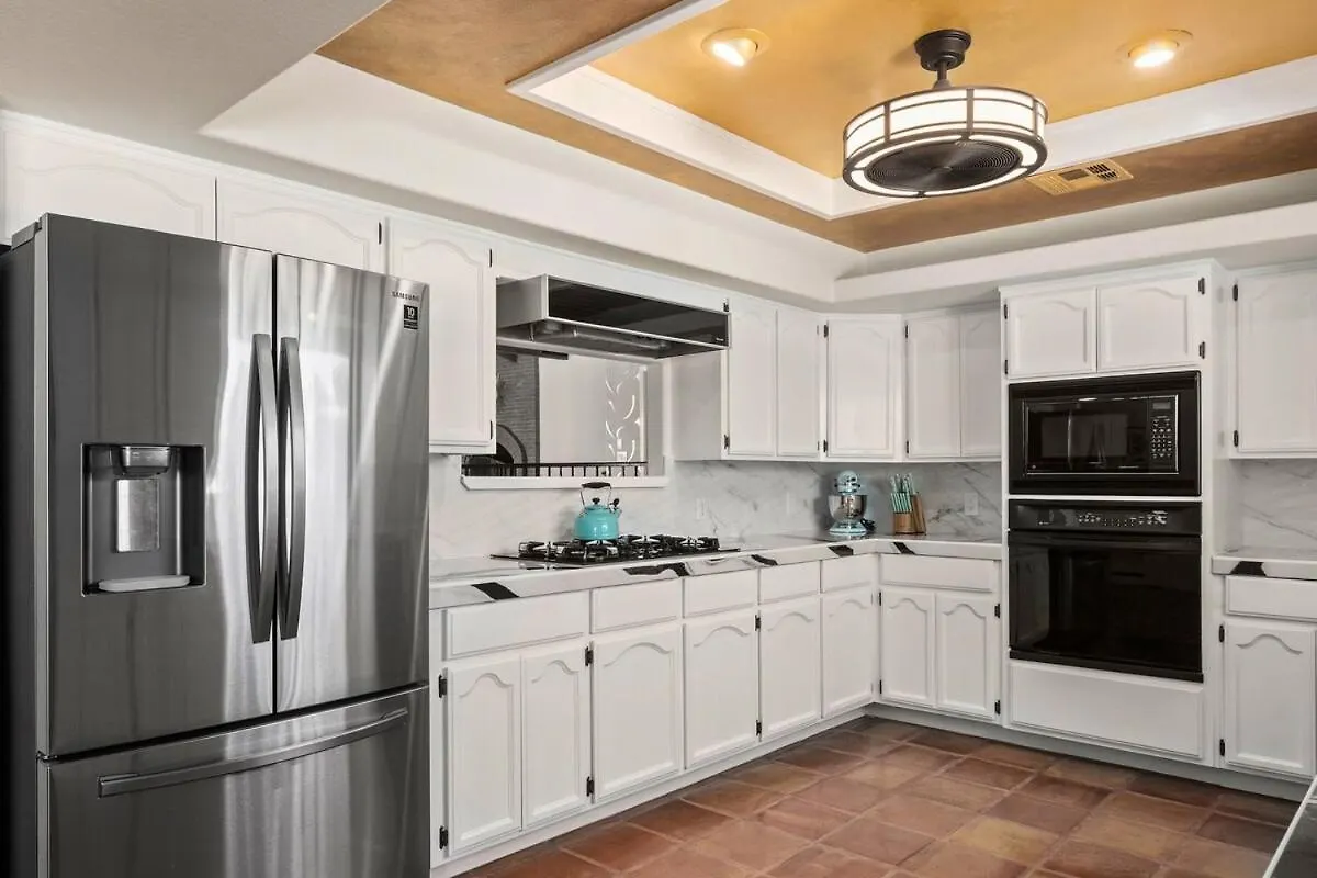 Paradise Splash At Little Tuscany By Acme House Company Palm Springs 0*,